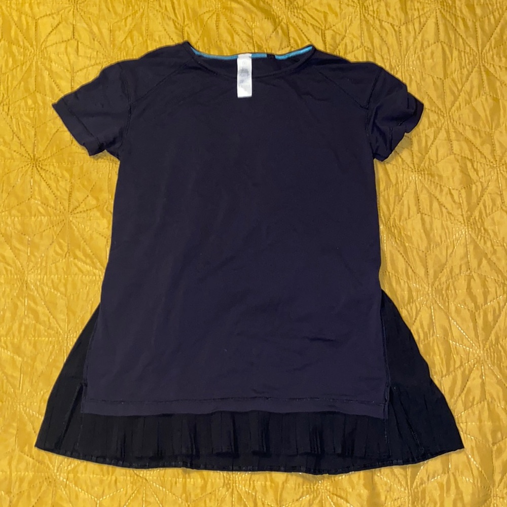 Black high low pleated workout top!